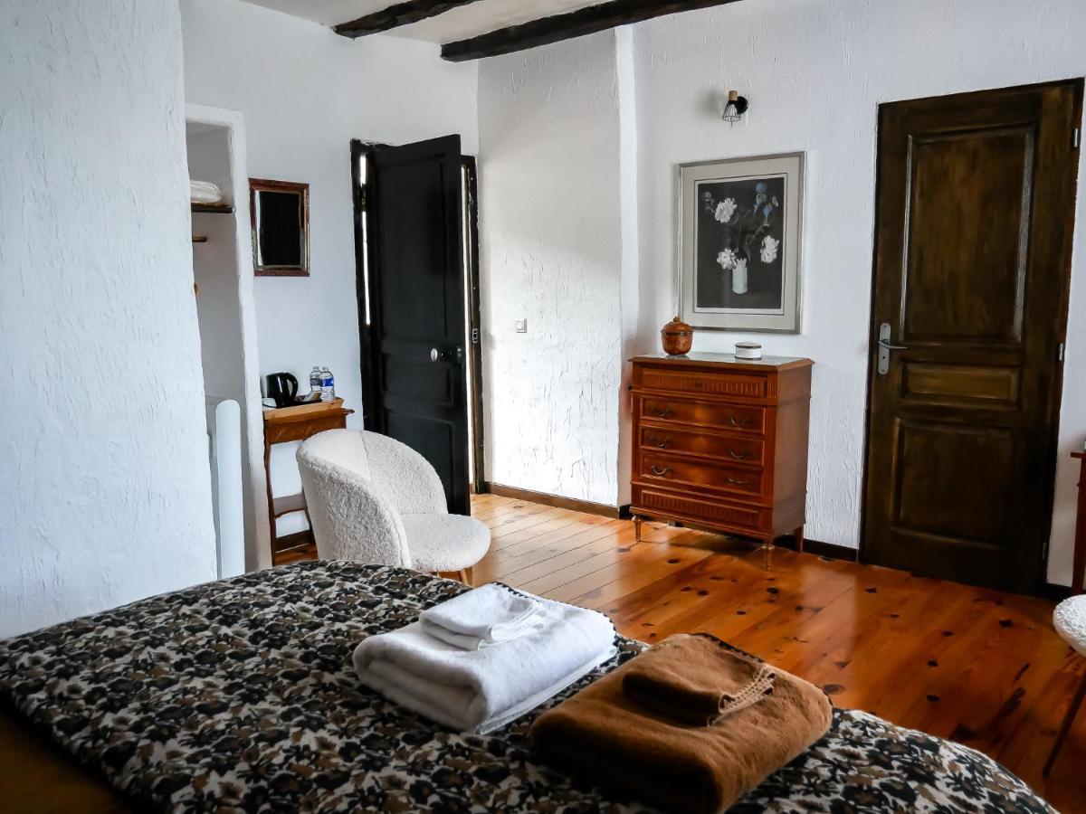 Les Chambres Du Roc Le Roc Экстерьер фото