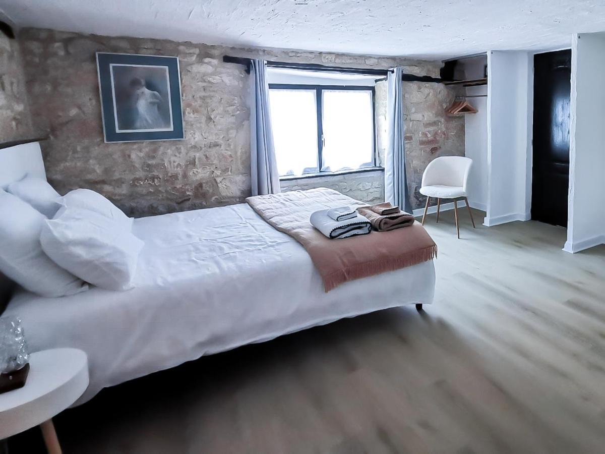 Les Chambres Du Roc Le Roc Экстерьер фото
