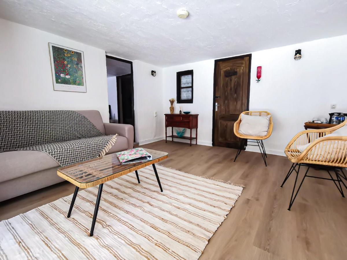 Les Chambres Du Roc Le Roc Экстерьер фото