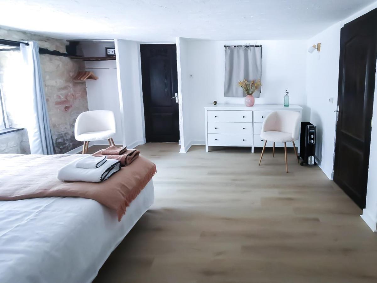 Les Chambres Du Roc Le Roc Экстерьер фото